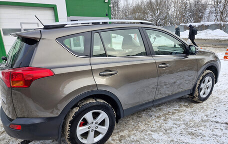 Toyota RAV4, 2013 год, 1 500 000 рублей, 6 фотография