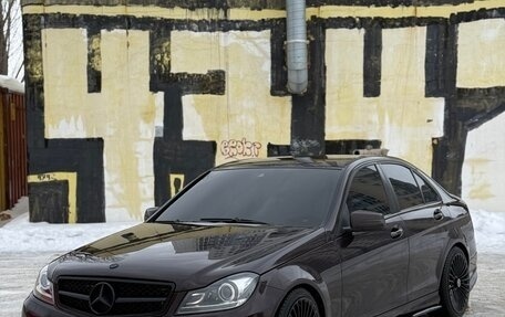 Mercedes-Benz C-Класс, 2011 год, 1 380 000 рублей, 1 фотография