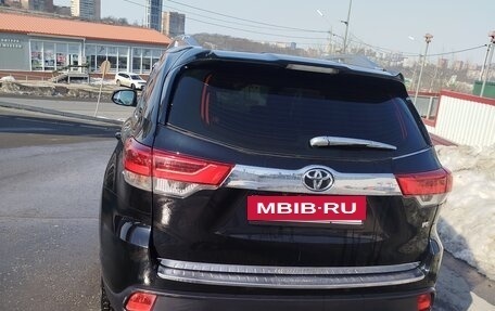 Toyota Highlander III, 2020 год, 3 700 000 рублей, 3 фотография