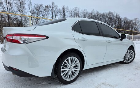 Toyota Camry, 2021 год, 3 200 000 рублей, 5 фотография