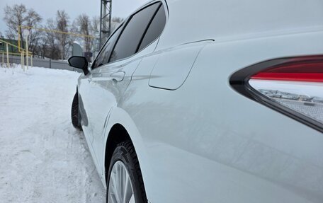 Toyota Camry, 2021 год, 3 200 000 рублей, 14 фотография