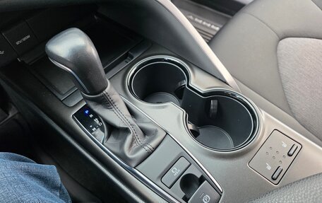 Toyota Camry, 2021 год, 3 200 000 рублей, 25 фотография