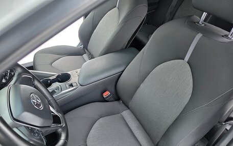 Toyota Camry, 2021 год, 3 200 000 рублей, 28 фотография