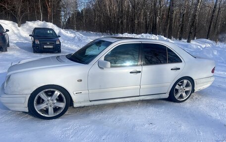 Mercedes-Benz E-Класс, 1995 год, 250 000 рублей, 6 фотография