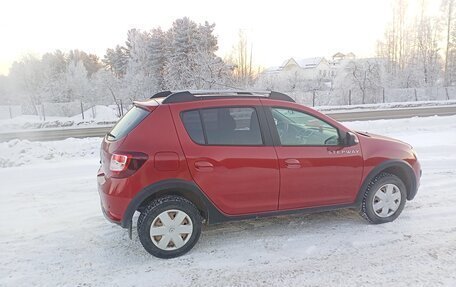 Renault Sandero II рестайлинг, 2017 год, 900 000 рублей, 4 фотография