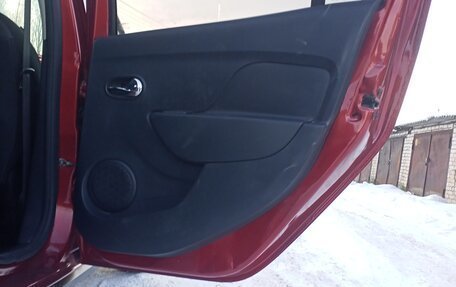 Renault Sandero II рестайлинг, 2017 год, 900 000 рублей, 12 фотография