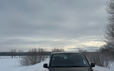 Volkswagen Multivan T6 рестайлинг, 2016 год, 3 550 000 рублей, 2 фотография