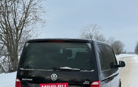 Volkswagen Multivan T6 рестайлинг, 2016 год, 3 550 000 рублей, 3 фотография