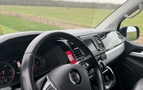 Volkswagen Multivan T6 рестайлинг, 2016 год, 3 550 000 рублей, 5 фотография