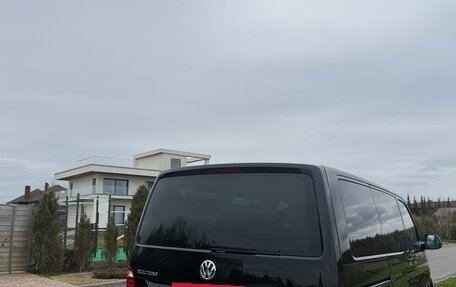 Volkswagen Multivan T6 рестайлинг, 2016 год, 3 550 000 рублей, 8 фотография