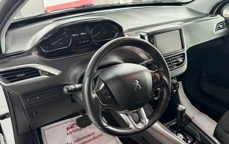 Peugeot 2008 II, 2014 год, 959 000 рублей, 10 фотография
