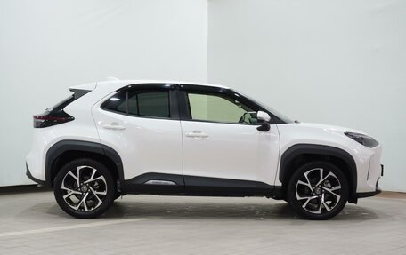 Toyota Yaris Cross, 2020 год, 2 205 000 рублей, 5 фотография