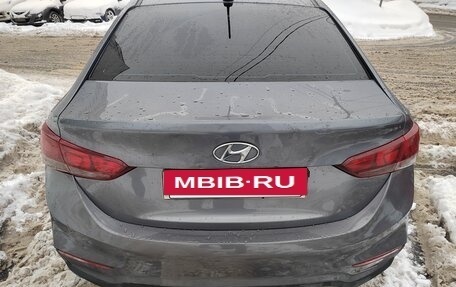 Hyundai Solaris II рестайлинг, 2018 год, 800 000 рублей, 6 фотография