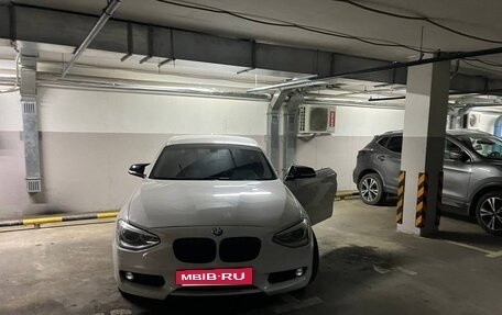 BMW 1 серия, 2013 год, 1 050 000 рублей, 4 фотография
