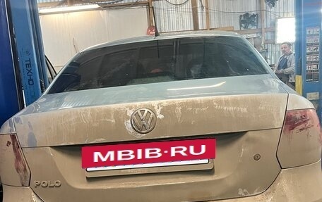 Volkswagen Polo VI (EU Market), 2014 год, 400 000 рублей, 2 фотография