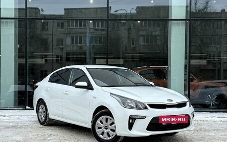 KIA Rio IV, 2018 год, 1 250 000 рублей, 3 фотография