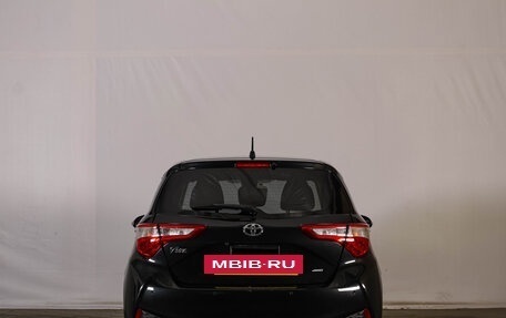 Toyota Vitz, 2019 год, 1 409 000 рублей, 5 фотография