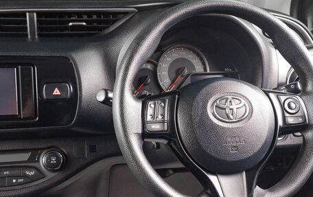 Toyota Vitz, 2019 год, 1 409 000 рублей, 11 фотография