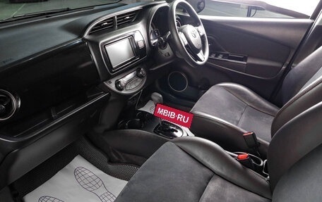 Toyota Vitz, 2019 год, 1 409 000 рублей, 10 фотография