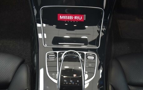 Mercedes-Benz C-Класс, 2018 год, 2 100 000 рублей, 19 фотография