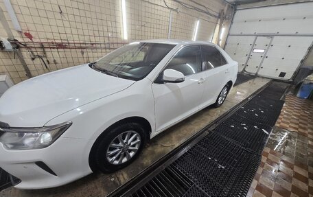 Toyota Camry, 2015 год, 1 350 000 рублей, 5 фотография