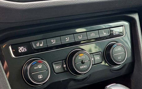 Volkswagen Tiguan II, 2020 год, 2 790 000 рублей, 13 фотография