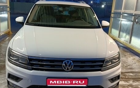 Volkswagen Tiguan II, 2017 год, 2 850 000 рублей, 5 фотография