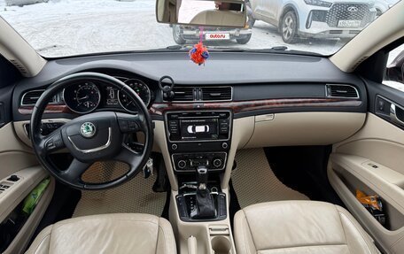 Skoda Superb III рестайлинг, 2012 год, 1 000 000 рублей, 8 фотография