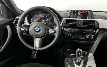 BMW 3 серия, 2017 год, 2 897 000 рублей, 15 фотография