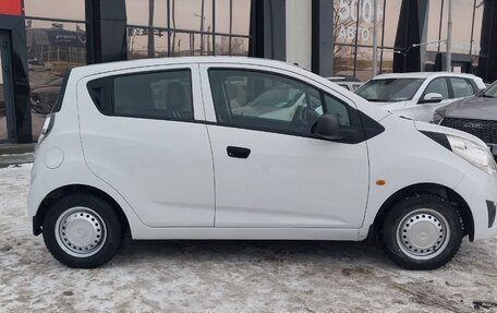 Chevrolet Spark III, 2011 год, 470 000 рублей, 3 фотография