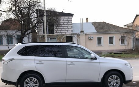 Mitsubishi Outlander III рестайлинг 3, 2012 год, 1 295 000 рублей, 1 фотография