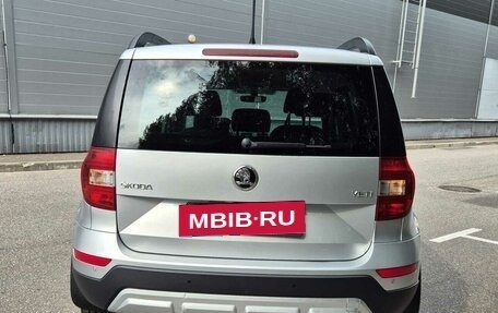 Skoda Yeti I рестайлинг, 2017 год, 1 400 000 рублей, 19 фотография