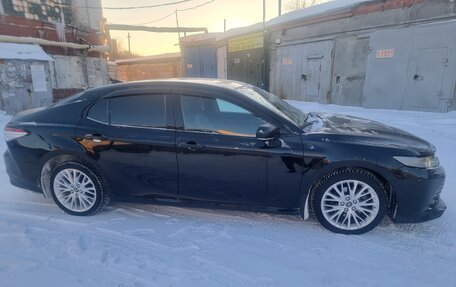 Toyota Camry, 2019 год, 2 700 000 рублей, 2 фотография