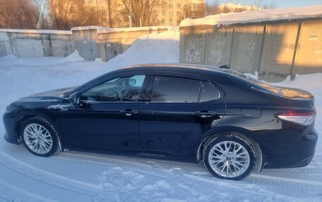 Toyota Camry, 2019 год, 2 700 000 рублей, 8 фотография