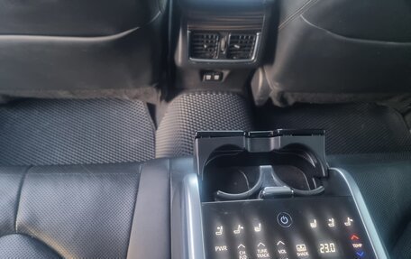 Toyota Camry, 2019 год, 2 700 000 рублей, 17 фотография