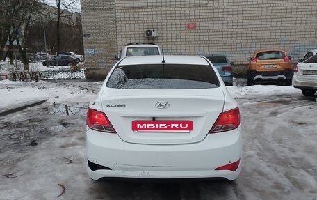 Hyundai Solaris II рестайлинг, 2015 год, 620 000 рублей, 3 фотография