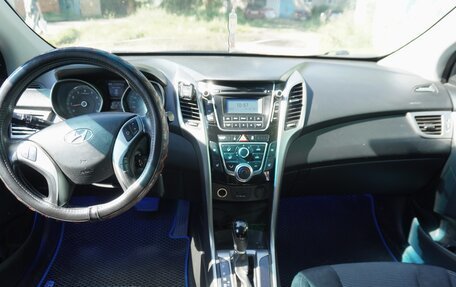 Hyundai i30 II рестайлинг, 2012 год, 815 000 рублей, 2 фотография