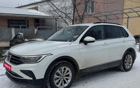 Volkswagen Tiguan II, 2021 год, 1 950 000 рублей, 1 фотография