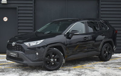 Toyota RAV4, 2021 год, 3 850 000 рублей, 1 фотография