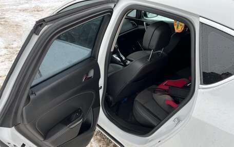 Opel Astra J, 2011 год, 849 000 рублей, 14 фотография