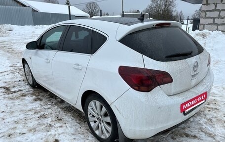 Opel Astra J, 2011 год, 849 000 рублей, 9 фотография