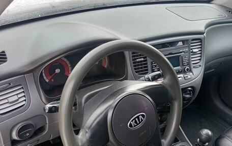 KIA Rio II, 2010 год, 575 000 рублей, 28 фотография