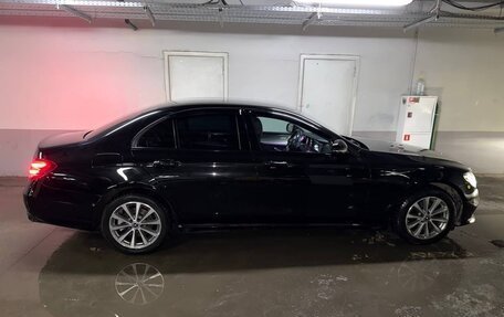 Mercedes-Benz E-Класс, 2020 год, 3 300 000 рублей, 9 фотография