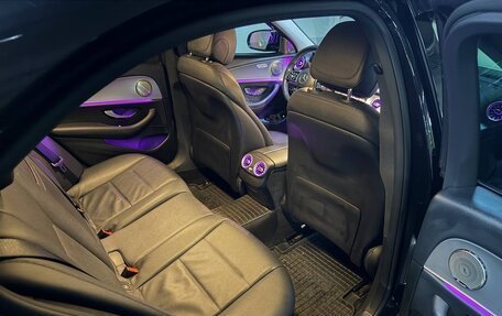 Mercedes-Benz E-Класс, 2020 год, 3 300 000 рублей, 17 фотография