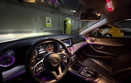 Mercedes-Benz E-Класс, 2020 год, 3 300 000 рублей, 10 фотография