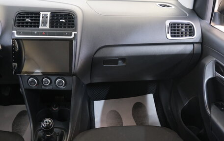 Volkswagen Polo VI (EU Market), 2011 год, 829 000 рублей, 19 фотография