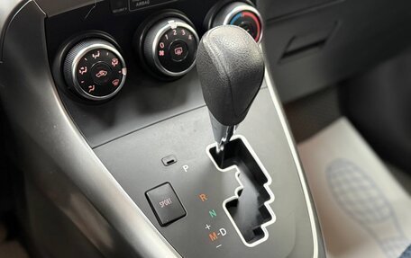 Toyota Verso I, 2013 год, 1 450 000 рублей, 13 фотография