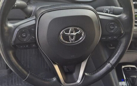 Toyota Corolla, 2019 год, 1 900 000 рублей, 10 фотография