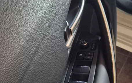 Toyota Corolla, 2019 год, 1 900 000 рублей, 16 фотография