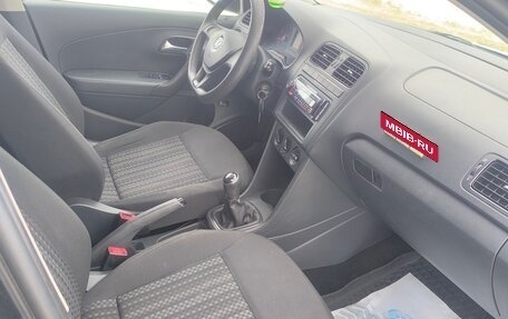 Volkswagen Polo VI (EU Market), 2015 год, 597 000 рублей, 13 фотография